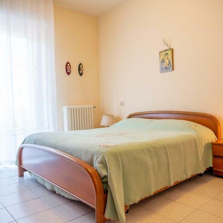 Casavacanze Santacroce Apartment Porto Sant'Elpidio Bagian luar foto